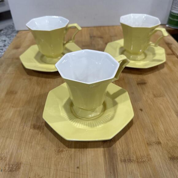 Independence Ironstone Vintage Daffodil Yellow Tea Cup With Saucers Set of 3 * - Picture 1 of 16